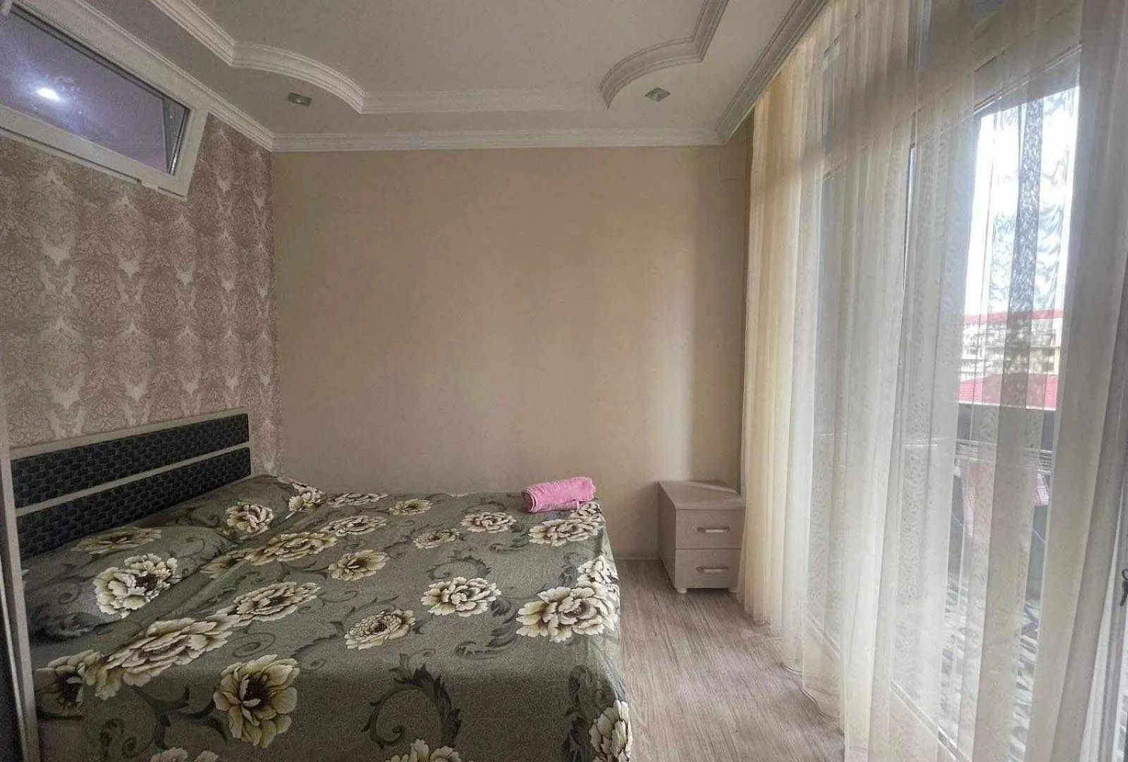Eto S Apartment With Sea View In Batumi
