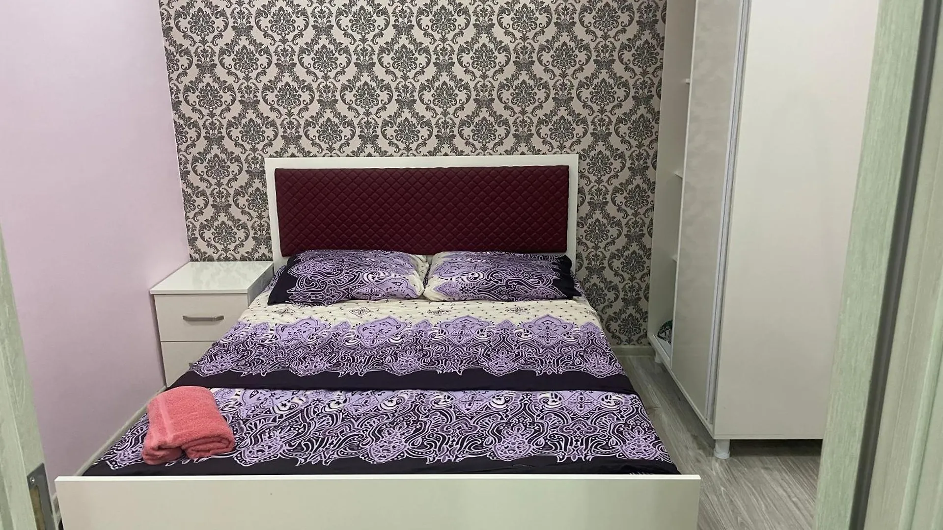 Eto S Apartment With Sea View In Batumi Georgien